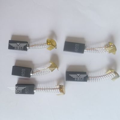 인쇄기용 10*6*20mm 탄소 붓 - 코모리 롤랑과 호환되는 철강/플라스틱 재료